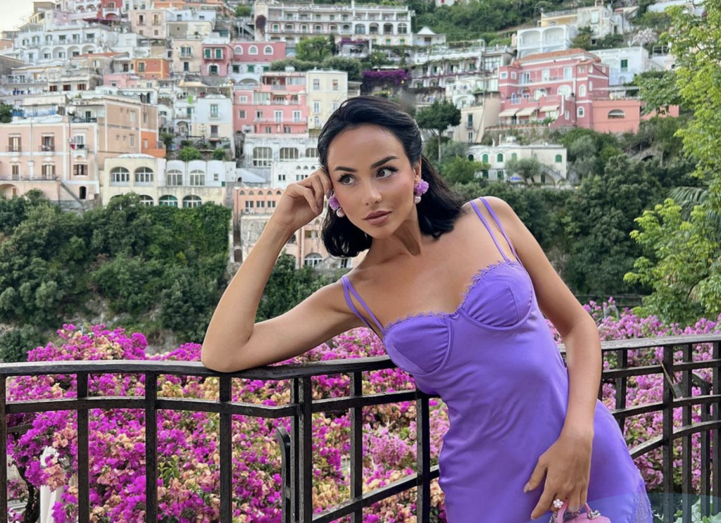 Greek Brides — Marry a Greek Beauty