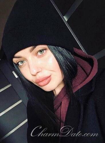 Aliia Profile image 4