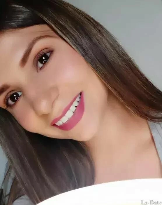 Alena Profile image 1