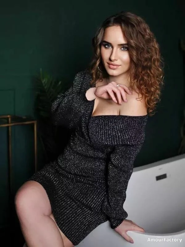 Tatiana Profile image 4