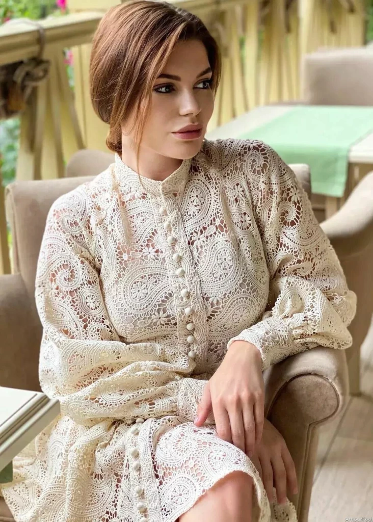 Alona Profile image 1