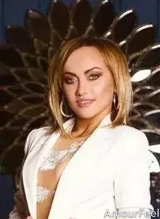 Yana Profile image 3