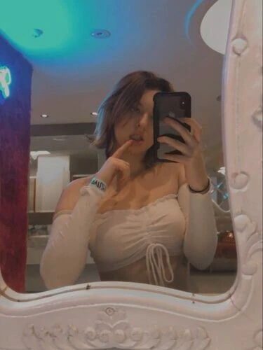 Krystal Diamond Profile image 1