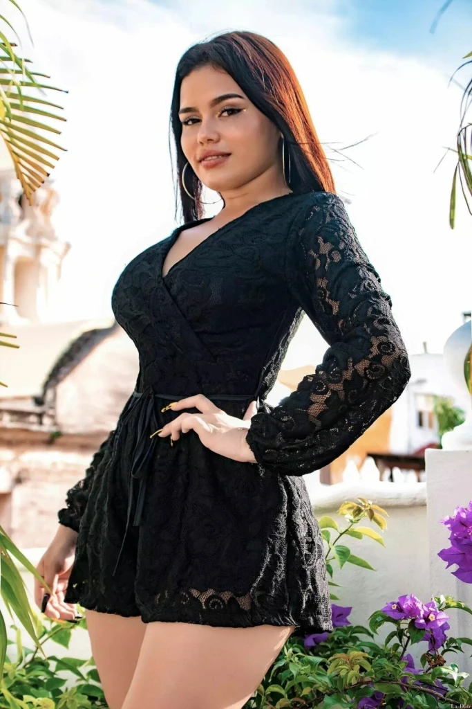 Veronica Profile image 1