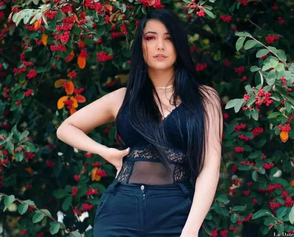 Camila Profile image 4