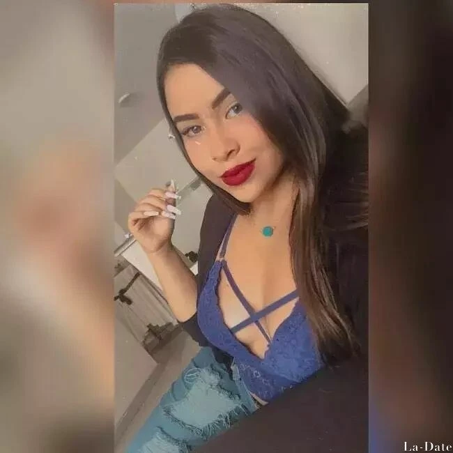 Marcela Profile image 3