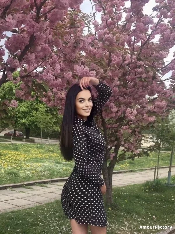 Anna Profile image 1