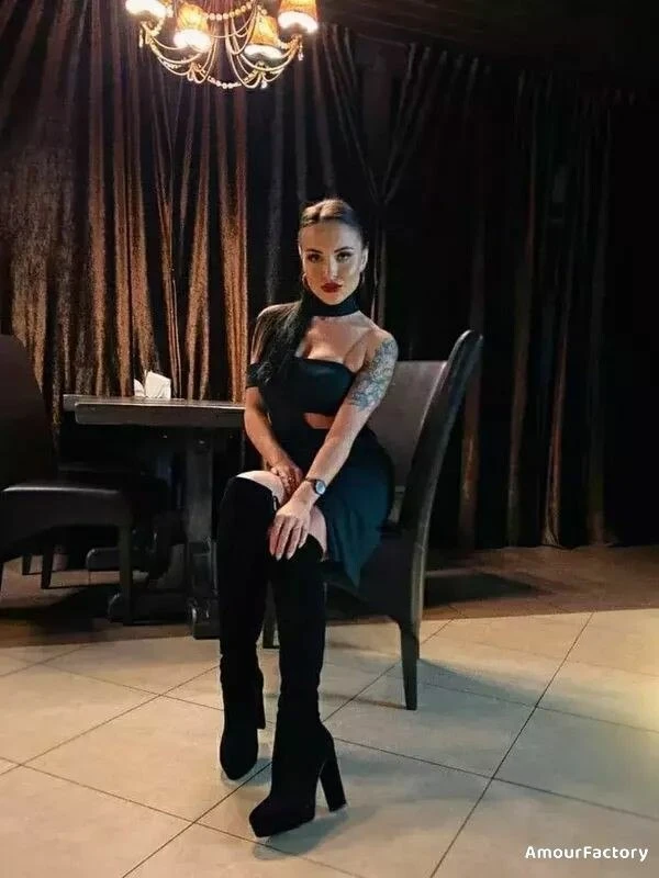 Christina Profile image 1