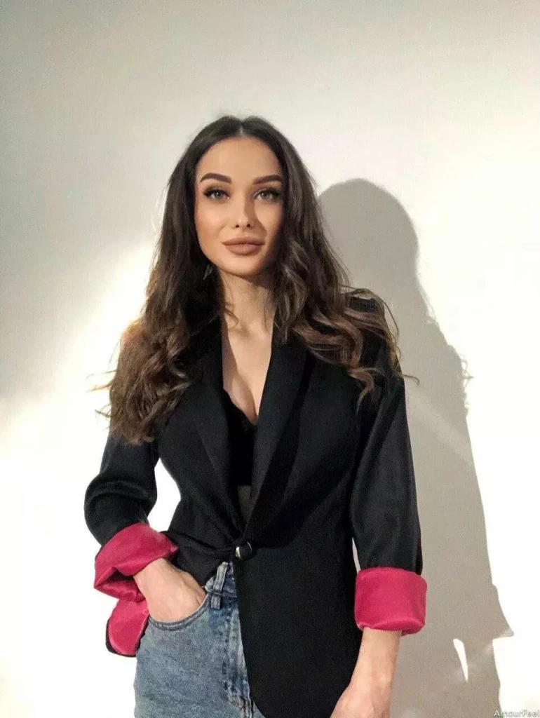 Kateryna Profile image 4