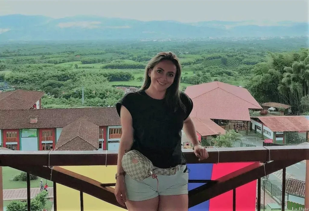 Viviana Profile image 1