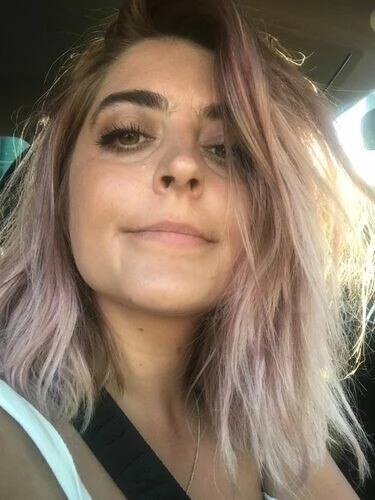 Elise Profile image 2