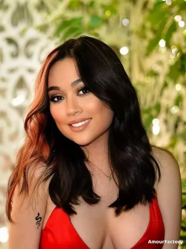 Alina Profile image 1