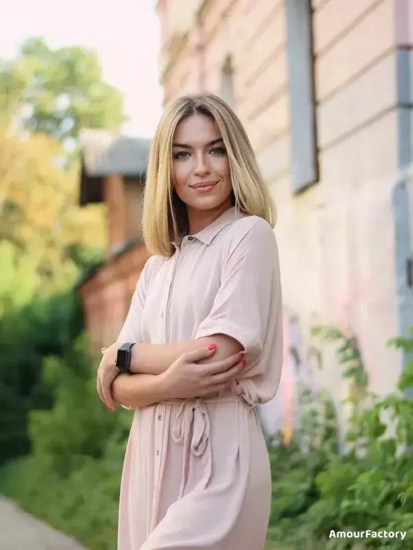 Vladislava Profile image 1