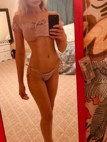 latinateenqueen47 Profile image 1