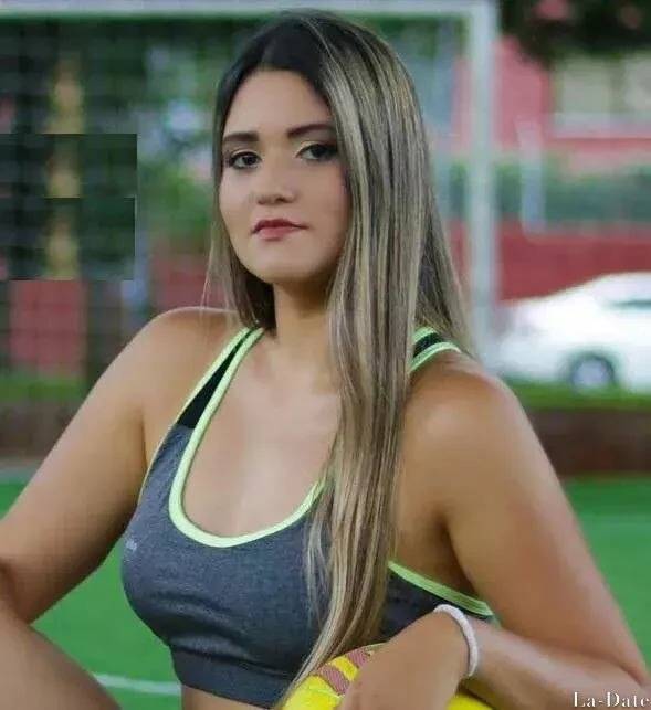 Sandra Profile image 2