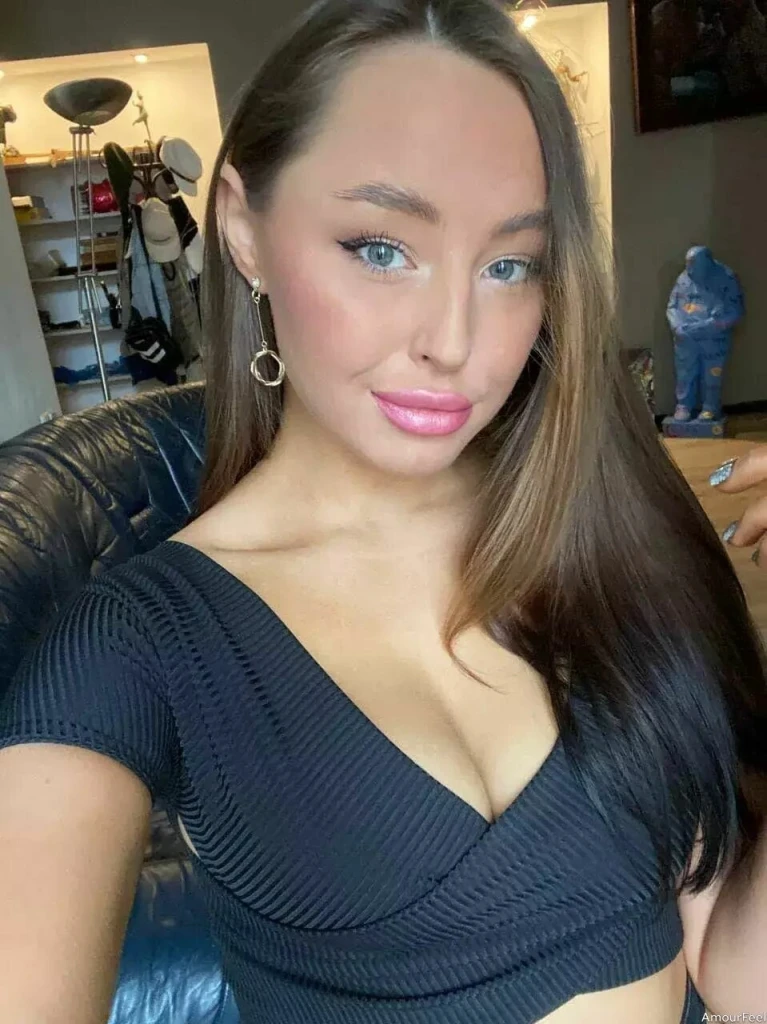 Inesa Profile image 2