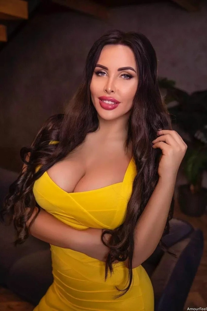 Yana Profile image 1