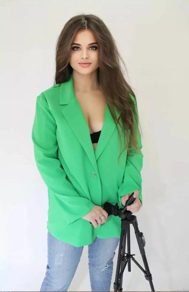 Viktoriia Profile image 4