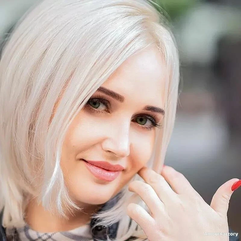 Yaroslava Profile image 4
