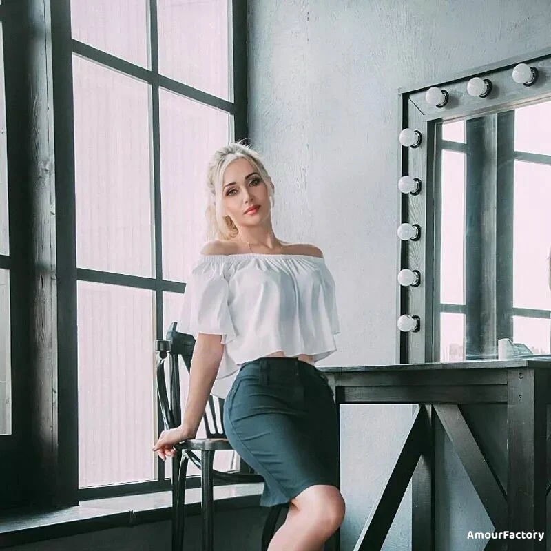 Yaroslava Profile image 3