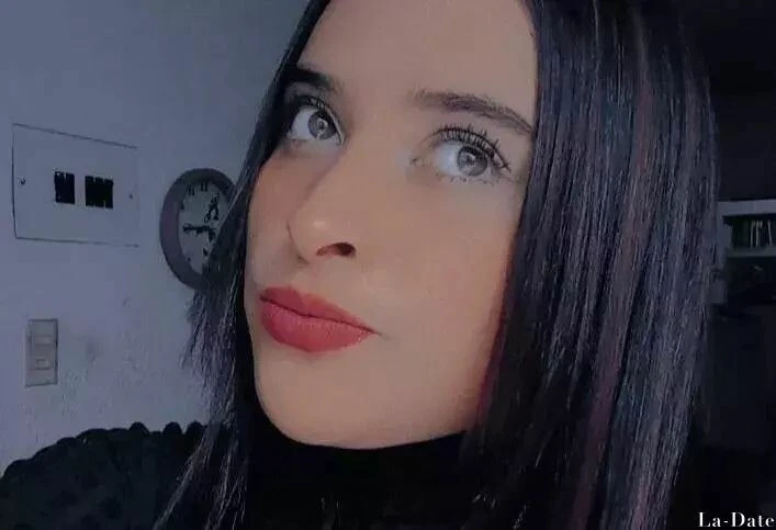 Alejandra Profile image 3