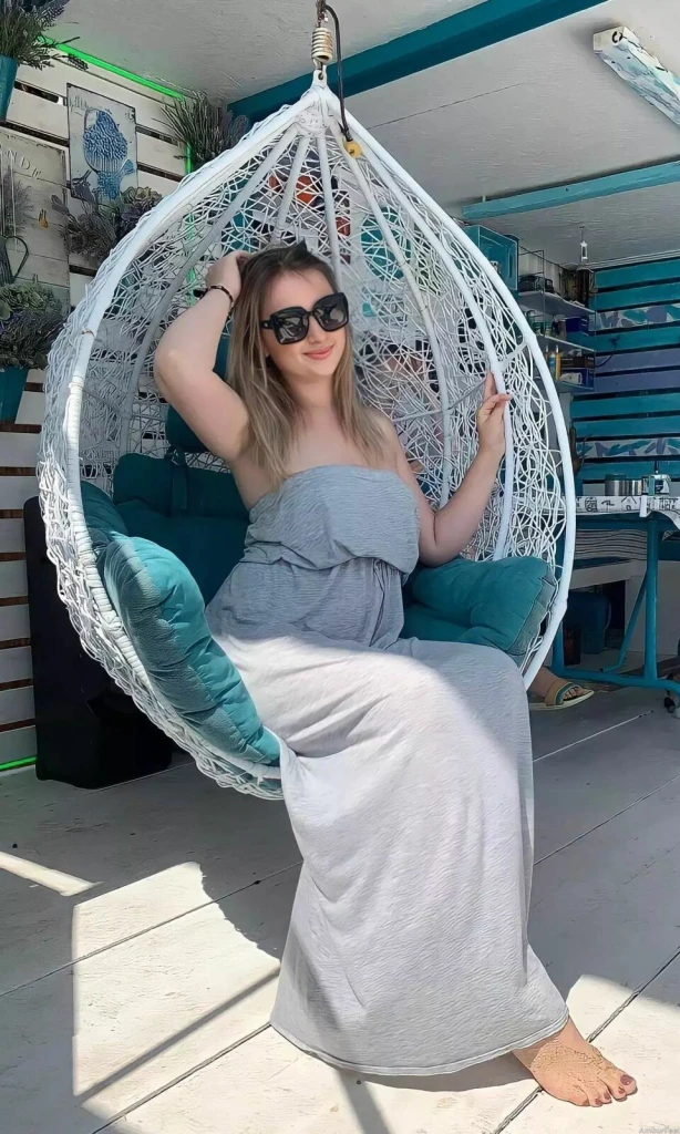 Karina Profile image 2