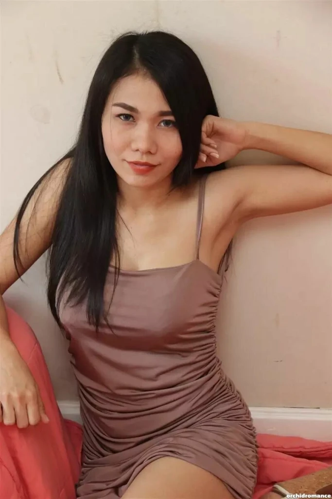 Thidarat Profile image 1