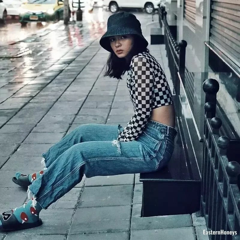 Yanita Profile image 4