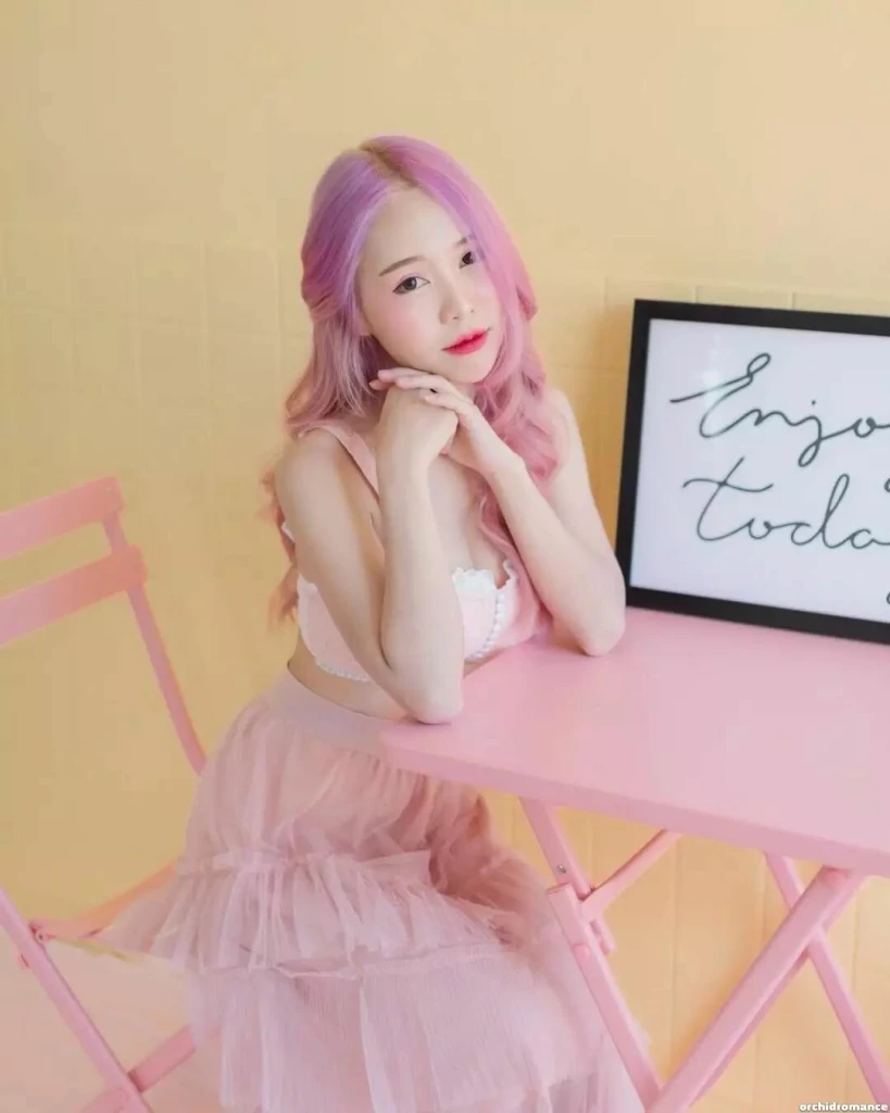 Sara Profile image 2