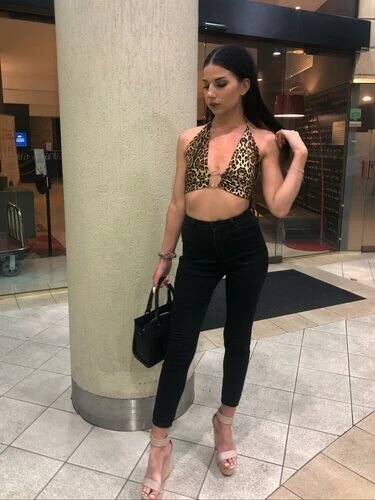 RoseQuartzCaitlin Profile image 1