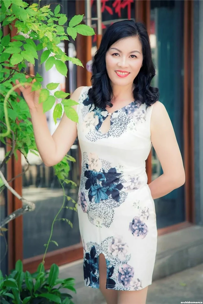 Lily Profile image 1