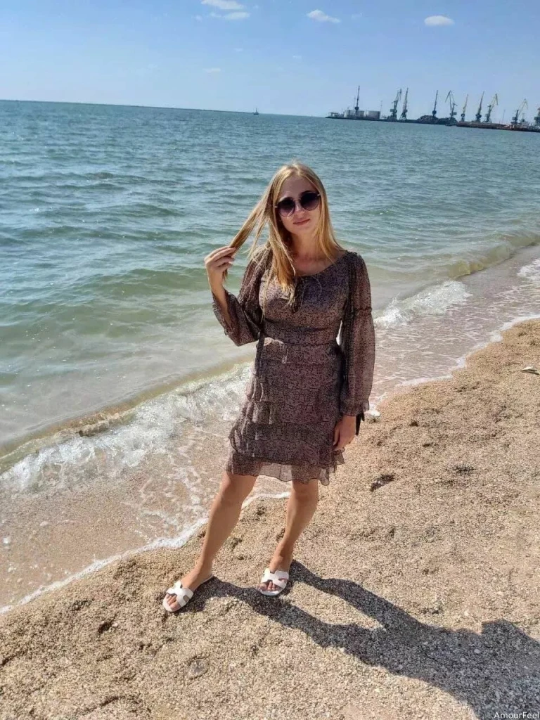 Alina Profile image 2