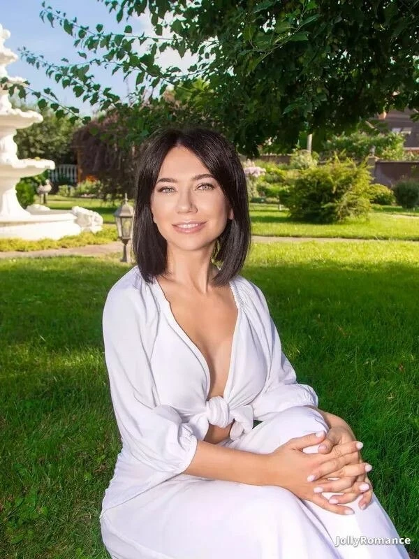 Irina Profile image 4