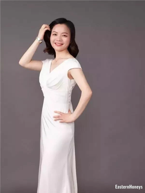 Vicky Tan Profile image 1