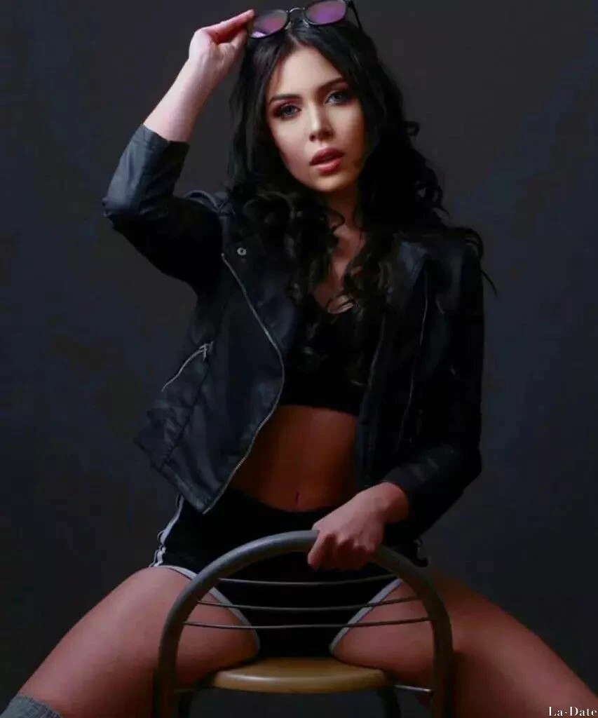 Laura Profile image 1