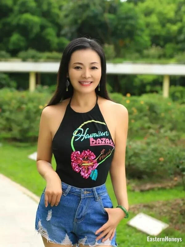 Yuhua Profile image 2