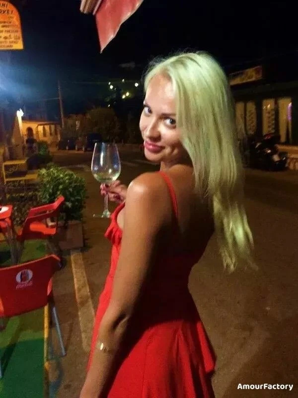 Aleksandra Profile image 2