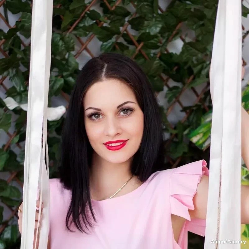 Liliya Profile image 2