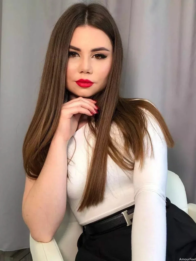 Yulyia Profile image 1