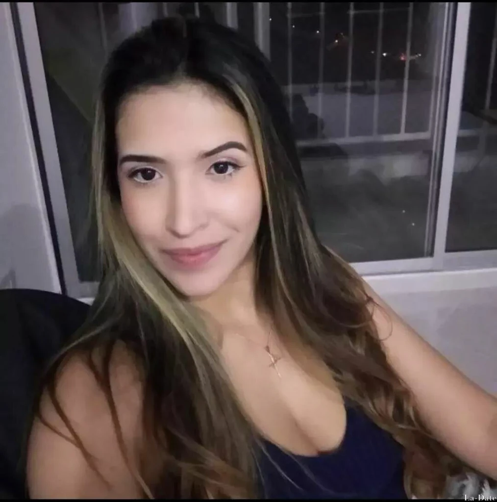 Karolina Profile image 4