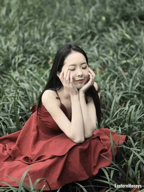 Qiongling Profile image 1