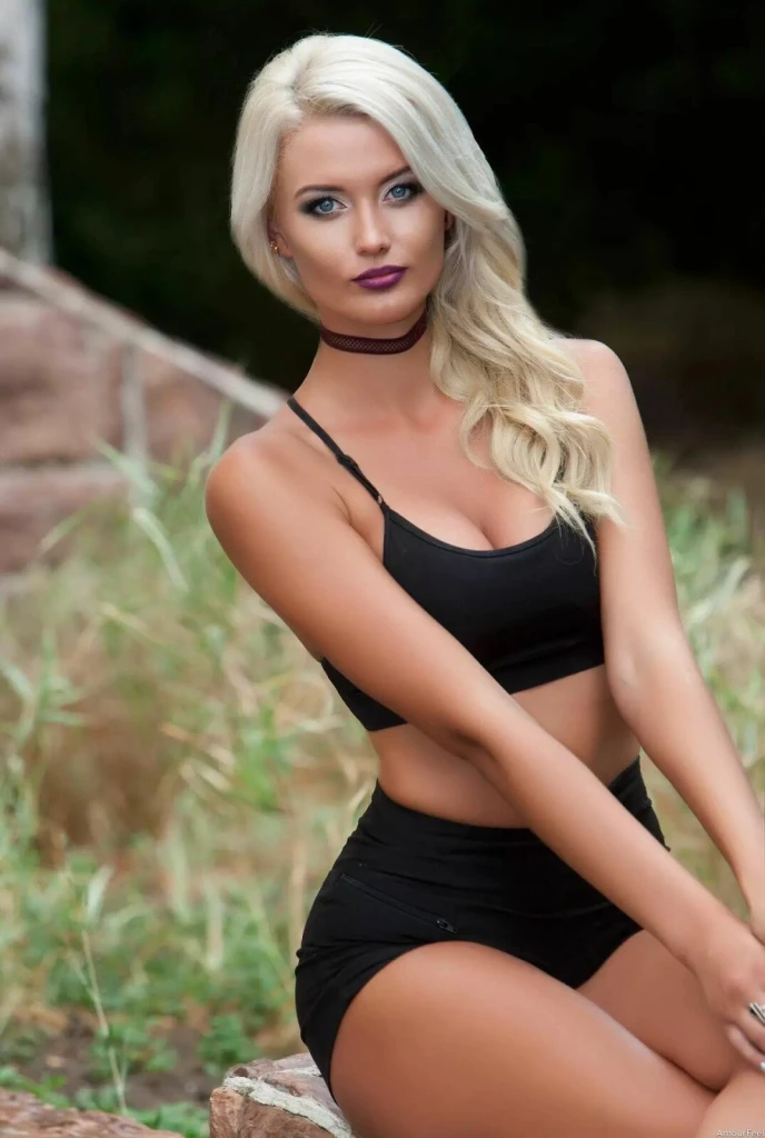 Yuliia Profile image 3