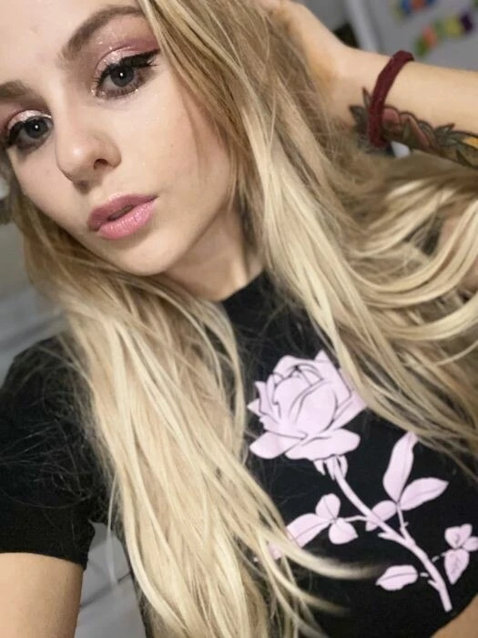 Junebaby13 Profile image 1