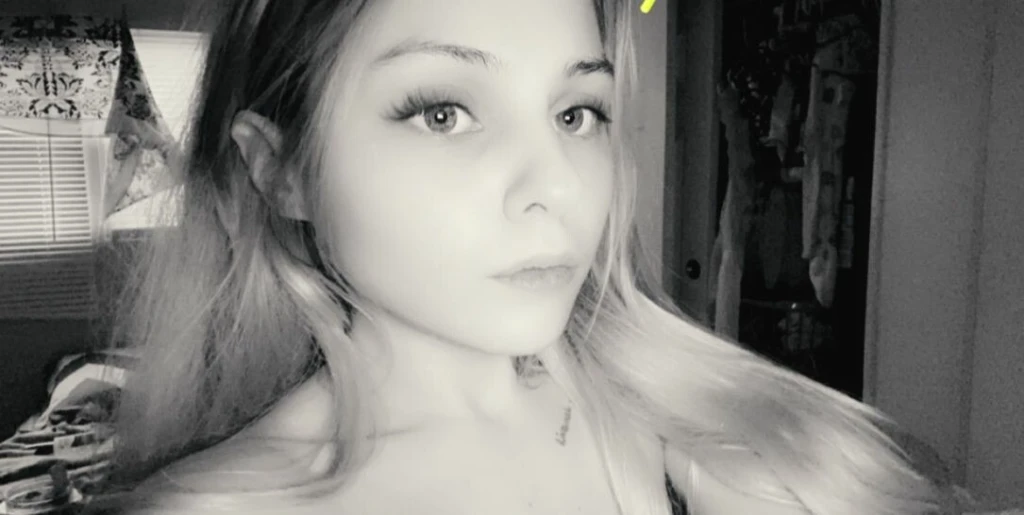 Junebaby13 Profile image 3