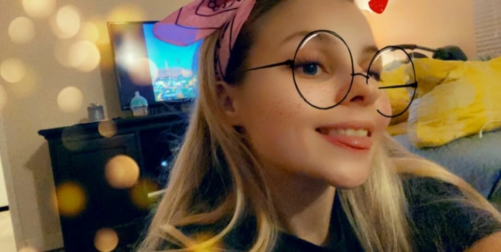 Junebaby13 Profile image 2