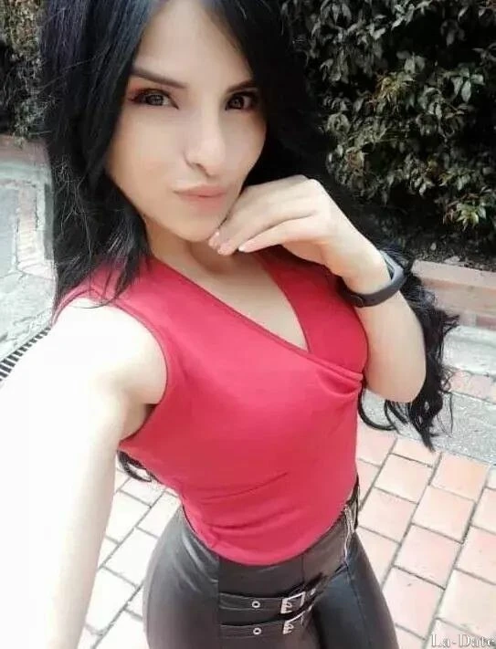 Laura Profile image 1