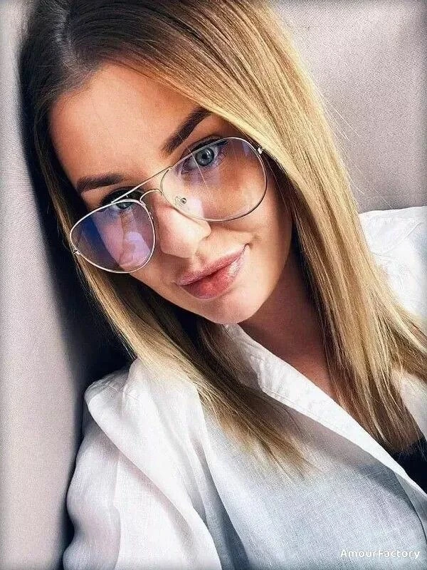 Veronika Profile image 3