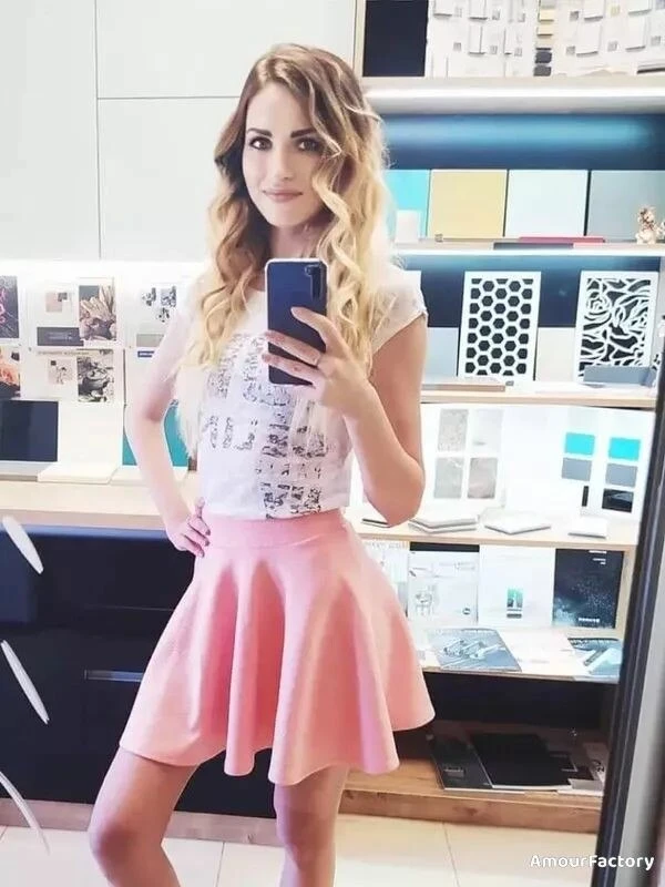 Aleksandra Profile image 2
