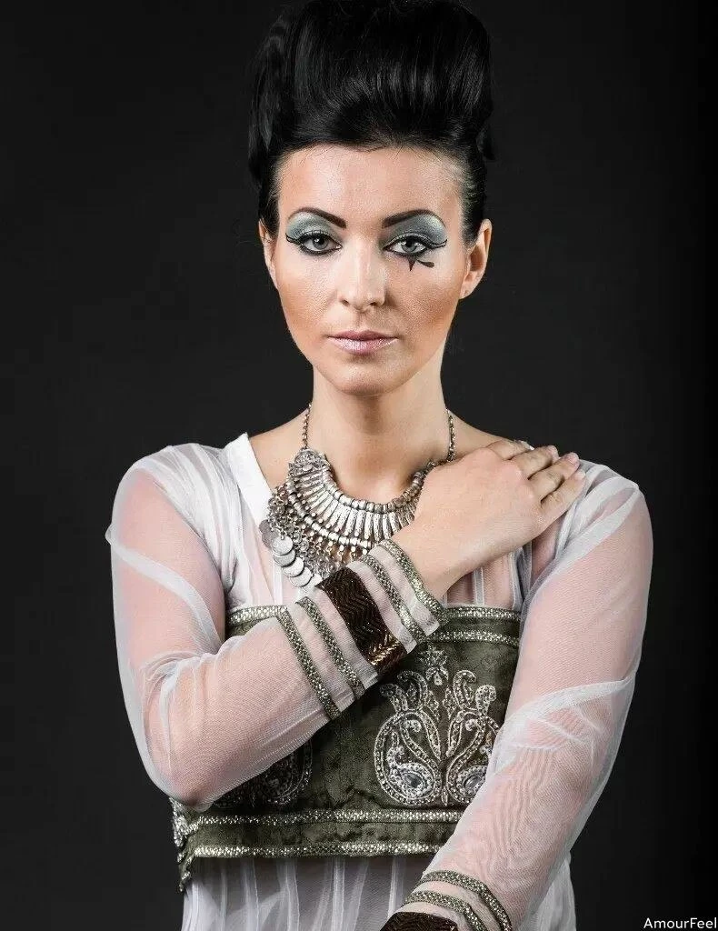 Alina Profile image 3