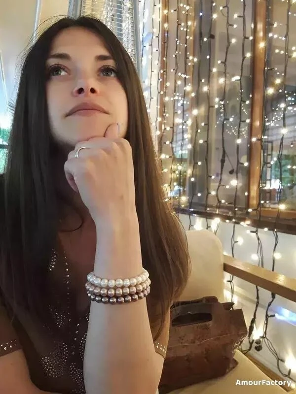 Alina Profile image 1